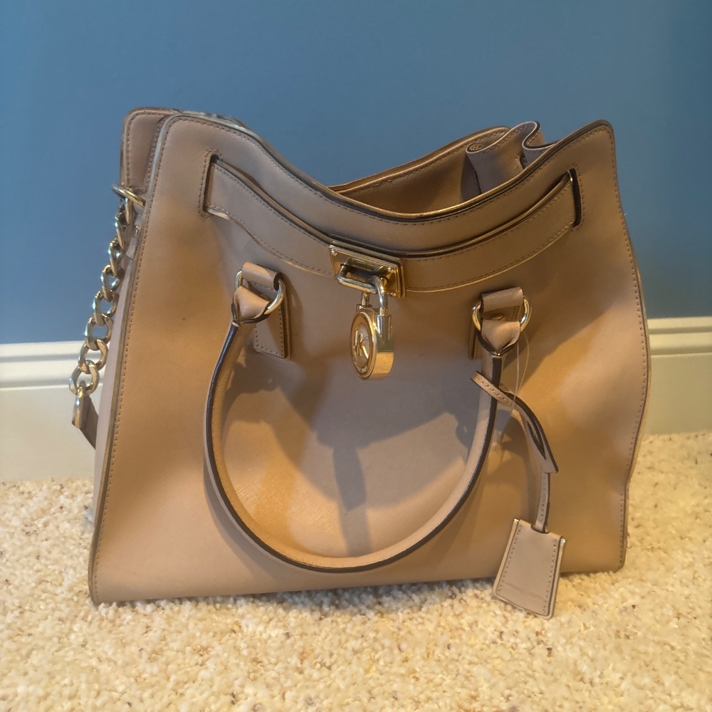 Purse - Picture 2 of 2